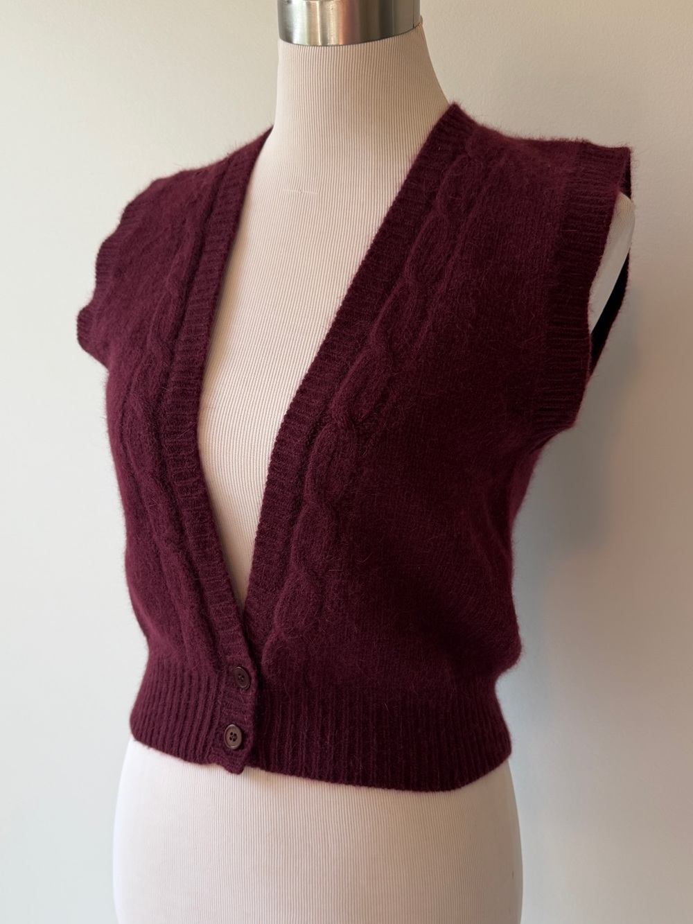 Scotland Yard Burgundy Lambswool Angora Rabbit Vest Maroon Wool Vintage, size 34 - Picture 2 of 16